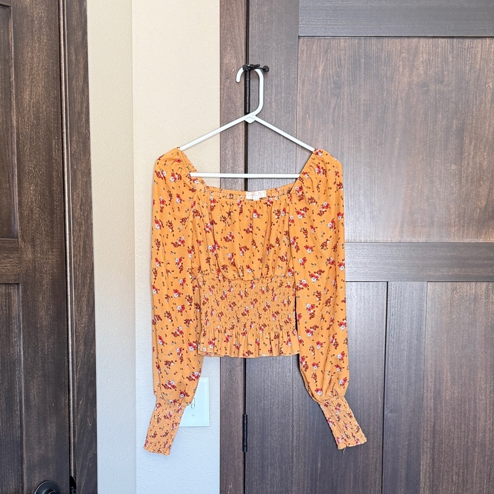Ultra Flirt Junior's Smocked Waist Boho Peasant Top Yellow Floral Size Small